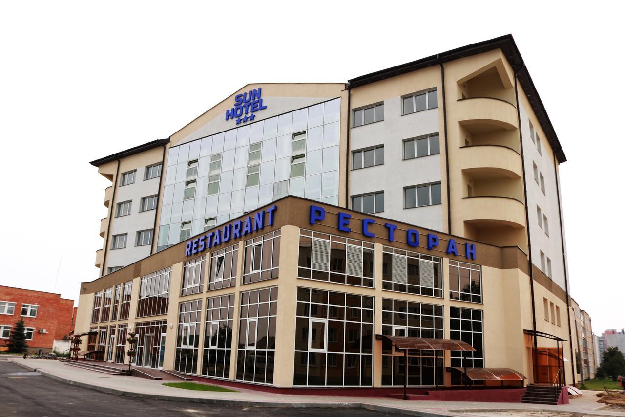 Astravyets Sunhotel מראה חיצוני תמונה